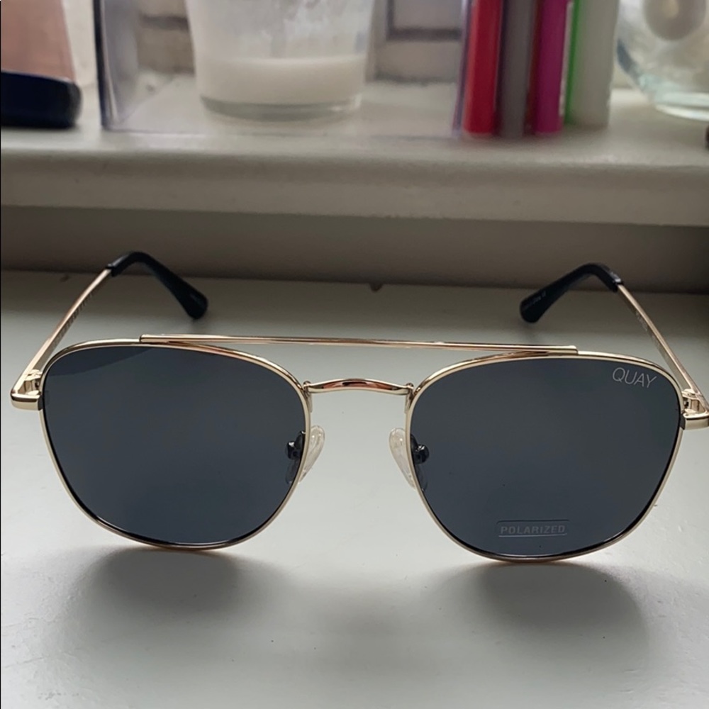 QUAY POLARIZED HELIOS SUNGLASSES